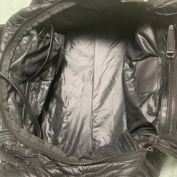 Minnie Rose tote black nylon quilted over nite bag 2 handles roomy good carry on - Picture 7 of 10